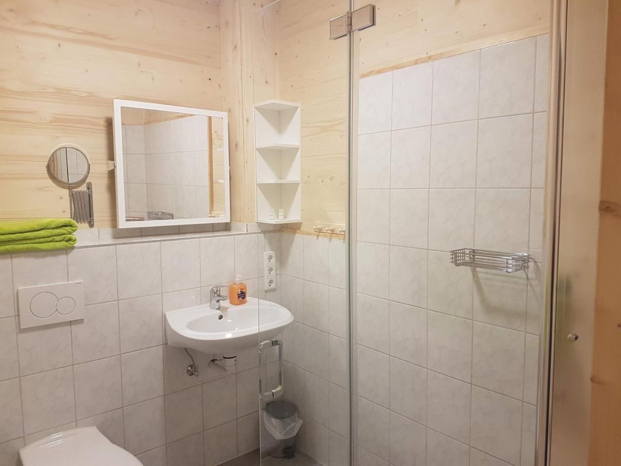 Gaestehaus Am Hahnenkamm Ройте Экстерьер фото