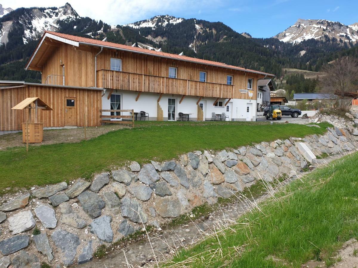 Gaestehaus Am Hahnenkamm Ройте Экстерьер фото
